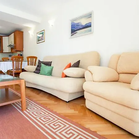 Apartment Premeru Makarska